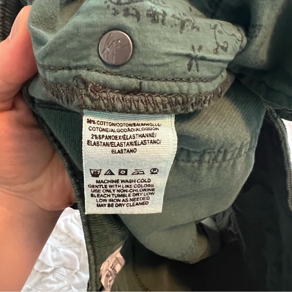 Free people green corduroy shorts - Picture 9 of 9